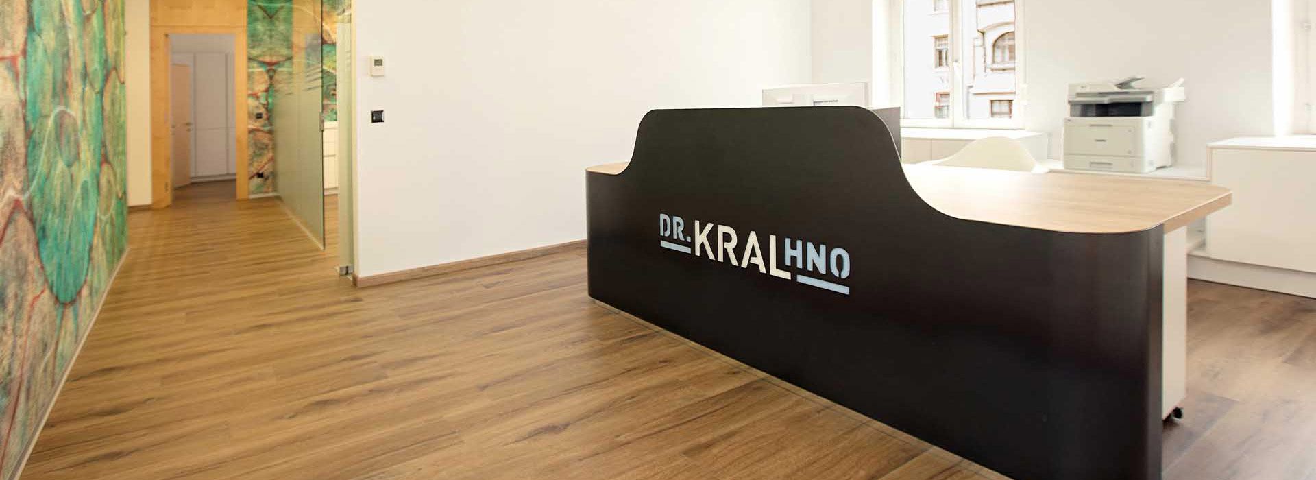 Eingang Dr. Kral